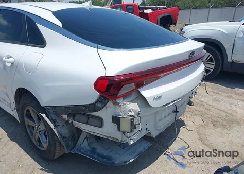 2021 Kia K5 Lxs z USA, uszkodzony, nr VIN 5XXG14J26MG054961